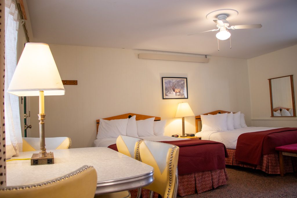 Photo of a deluxe queen suite studio at Island Acres Resort Motel for Applied Worldwide blog "Best Places to Visit Near Gunnison, Colorado"